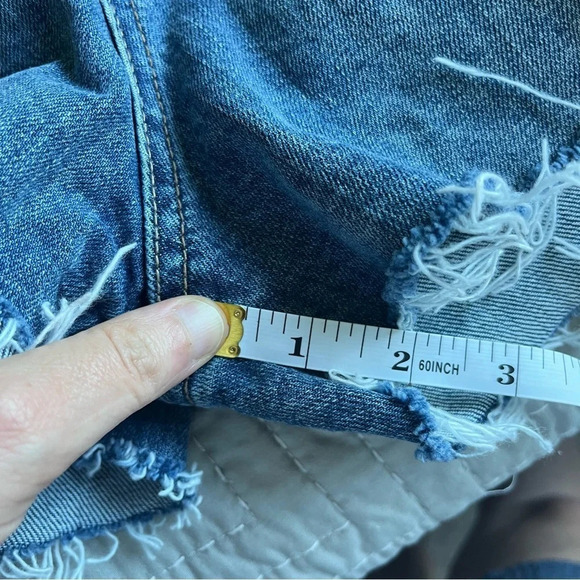LUCKY BRAND ~ Cutoff Distressed Lucky Pins Short Size 10 High Rise - Picture 8 of 14